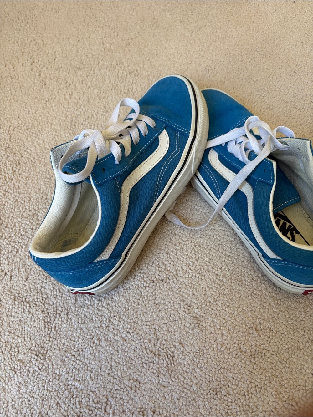 Vans Kids Low-Top Sneakers in Bright Blue with White Stripe